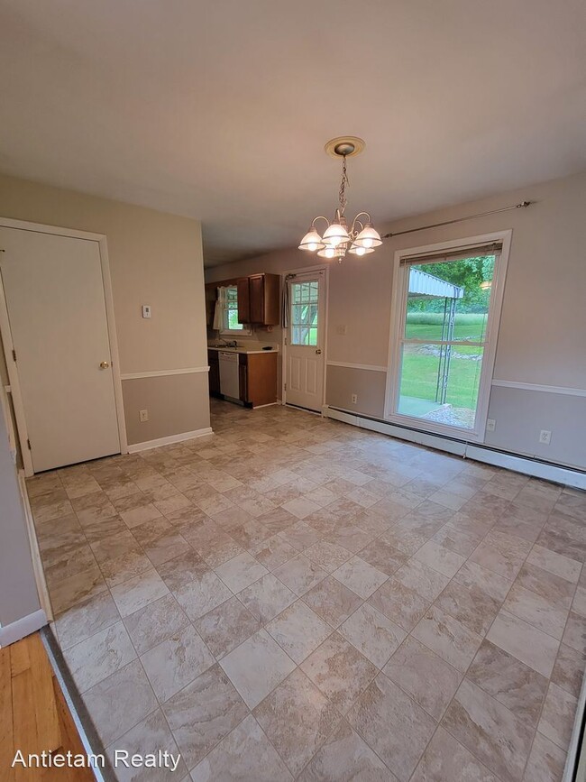 Building Photo - 3 br, 1 bath House - 2174 New Franklin Road