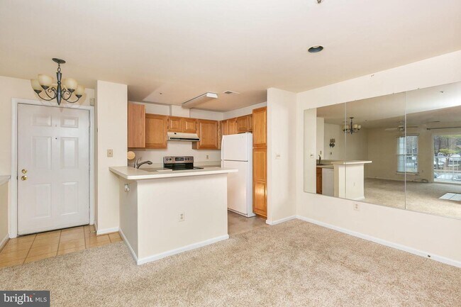 Building Photo - 4408 Silverbrook Ln