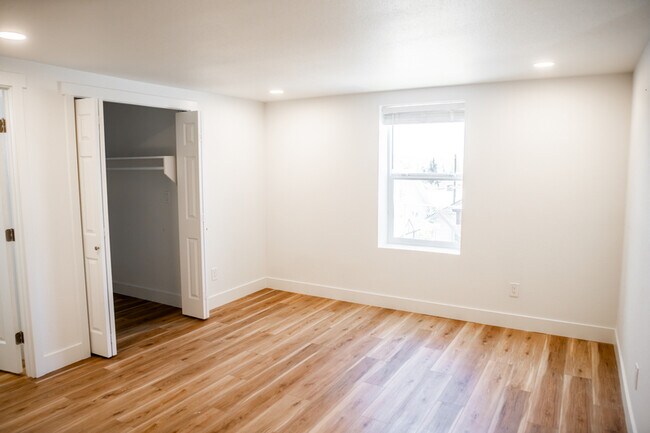 Foto del edificio - 301 NW 62nd St