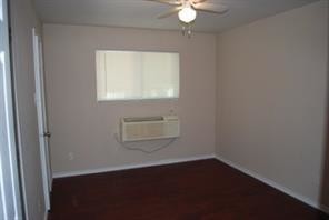 Primary Photo - 811 S Mesquite St