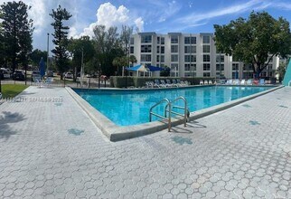 Building Photo - 17560 Atlantic Blvd