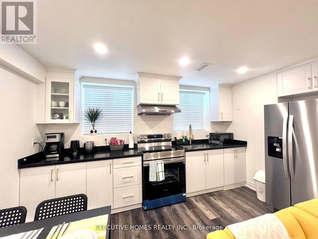 Photo du bâtiment - 409 Boyd Ln