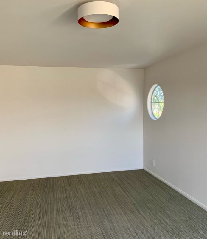 Building Photo - 2 br, 2.5 bath Condo - 812 Vernon Ave.