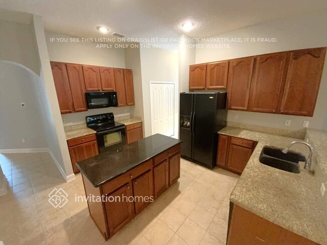 Foto del edificio - 153 Oak Common Ave