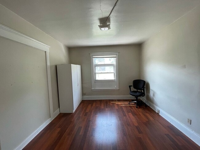 Building Photo - 231 Ashworth Pl