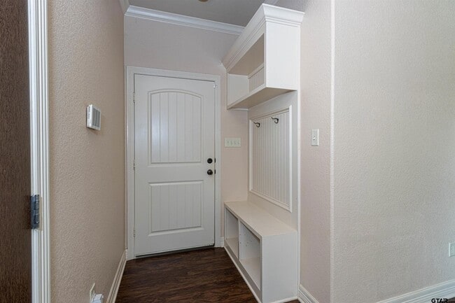Building Photo - 3009 Santa Elena Dr
