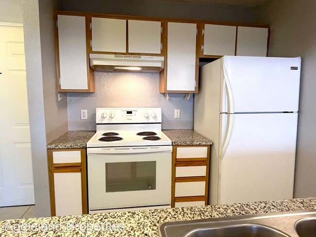 Building Photo - 4 br, 4 bath House - 521 Southwest Pkwy Ap...