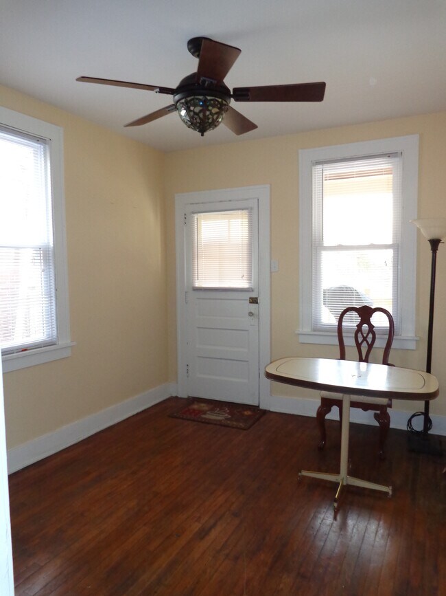 Kitchen - 520 Halsey Ave