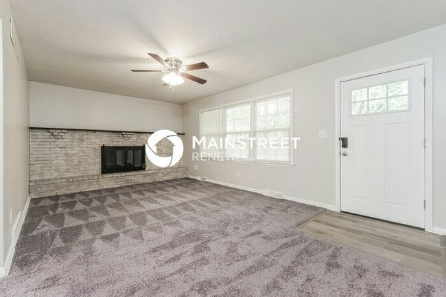 Building Photo - 3 Bedroom Pet-Friendly Home in RAYTOWN, MO with Main Street Renewal