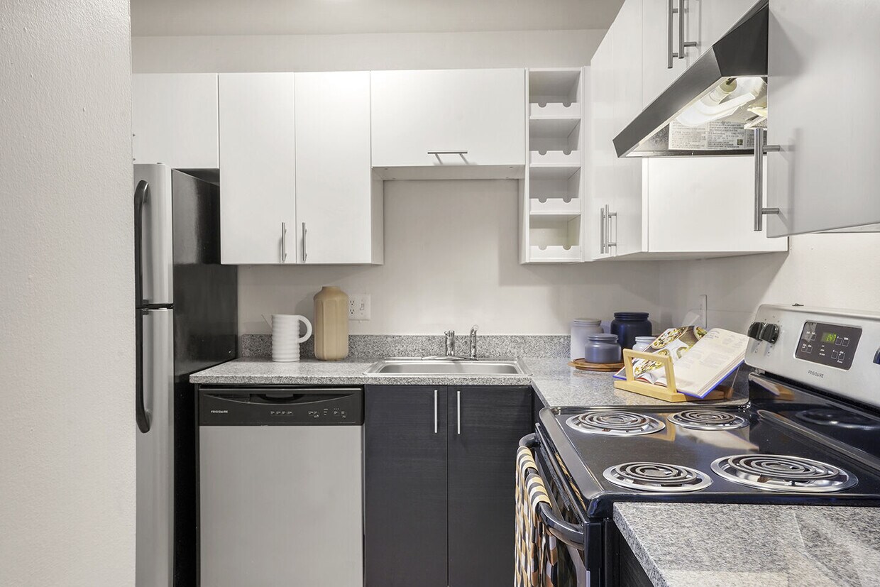 Mint Urban Infinity Apartments in Denver, CO