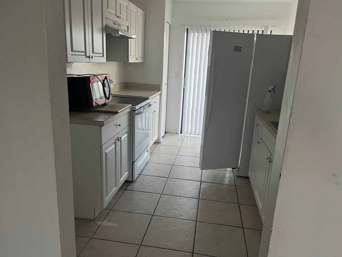 542 SW Sara Blvd, Port Saint Lucie, FL 34953 House Rental in Port Saint Lucie, FL