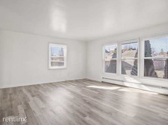 Foto del edificio - 3 br, 2 bath Townhome - 3736 Woodford Aven...
