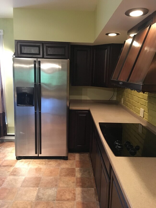 Cocina - 213 E Water St