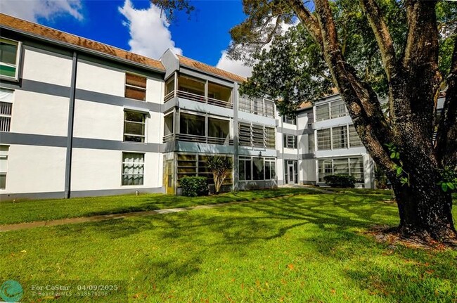 Building Photo - 8331 Sands Point Blvd