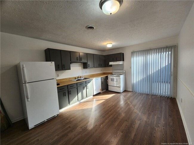 Foto del edificio - 1433 Artesian Ct