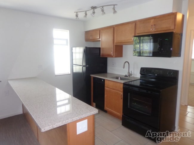 Photo - 1201 Edgecliff Rd Apartment