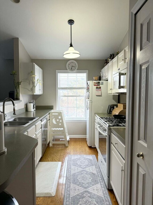 Foto del edificio - 106 Allerton Dr