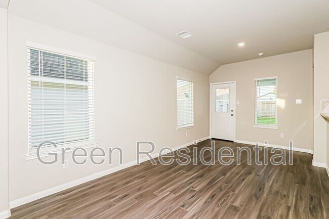 Foto del edificio - 5127 Shelby Katherine Dr