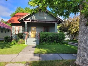 Building Photo - 414 Columbia Ave