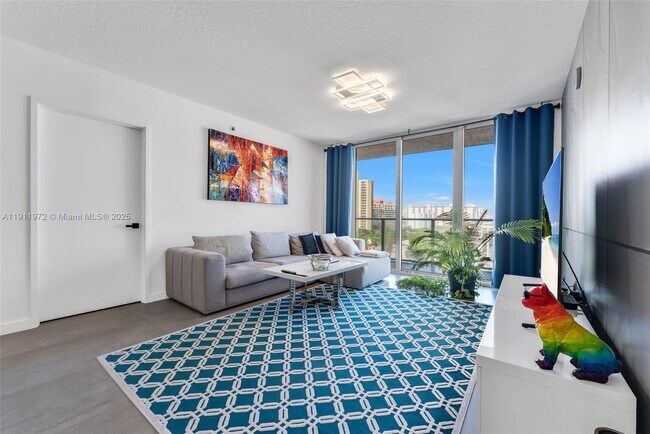 Foto del edificio - 300 Sunny Isles Blvd