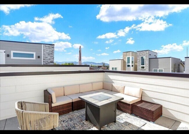 Foto del edificio - Charming 3BR House in Arvada