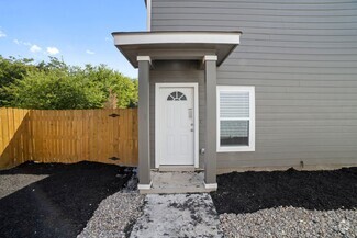 Building Photo - 7214 Briar Pl
