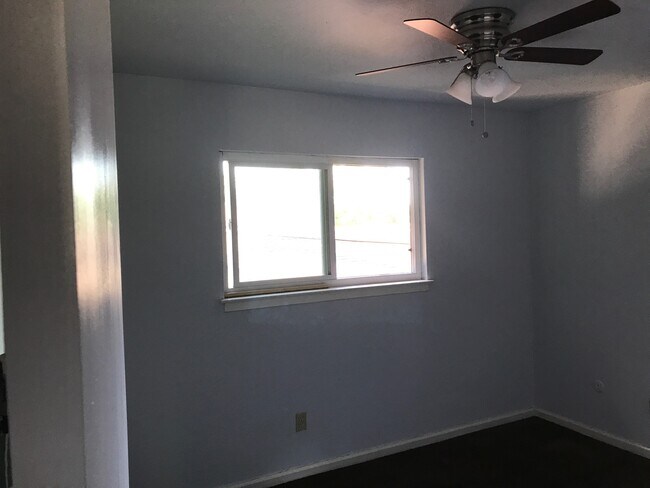 Building Photo - 1311 E Sonora St