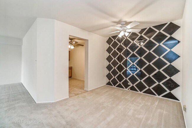 Foto del edificio - 1450 Sandpebble Dr