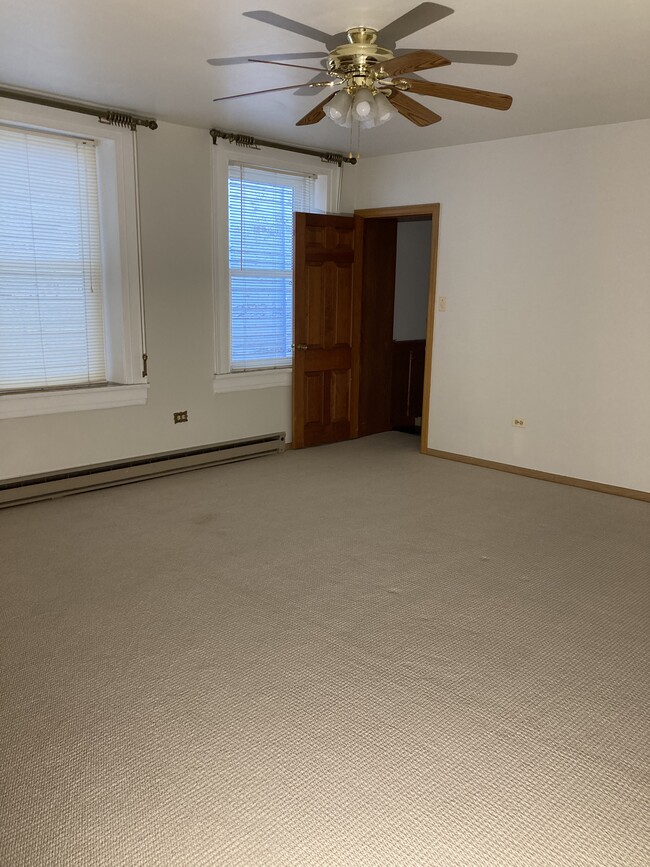 Large Bedroom - view toward windows - 513 Allegheny St