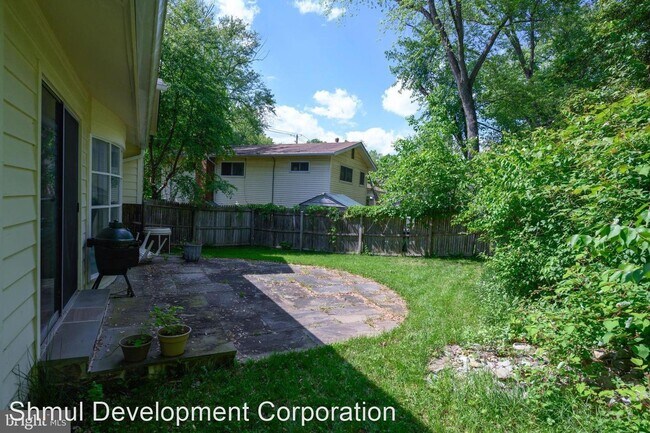 Foto del edificio - 4 br, 3 bath House - 902 W Edmonston Drive