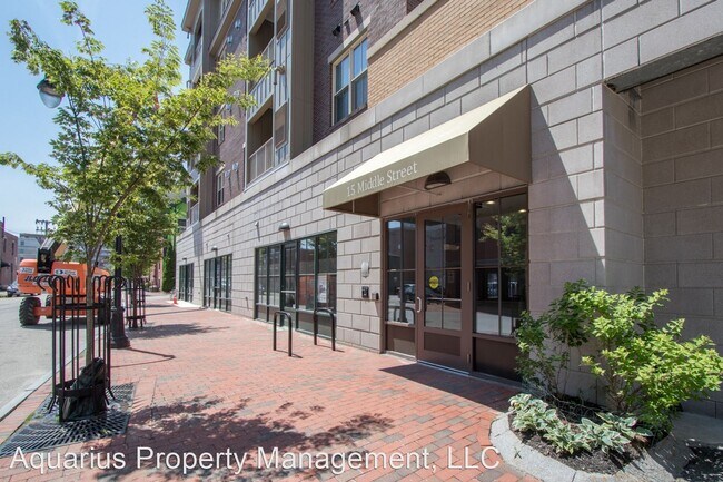 Building Photo - 2 br, 2 bath House - 15 Middle St. Unit 203