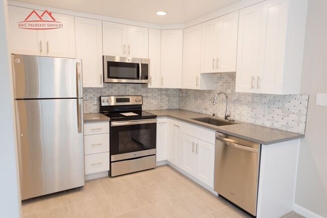 Building Photo - 1823 El Parque Ct