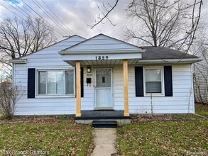 Building Photo - 1824 University St