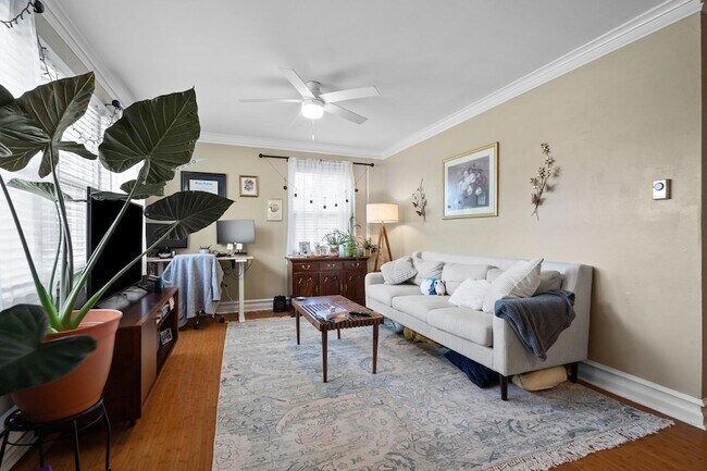 Building Photo - 635 Daniels Street Unit Apt A