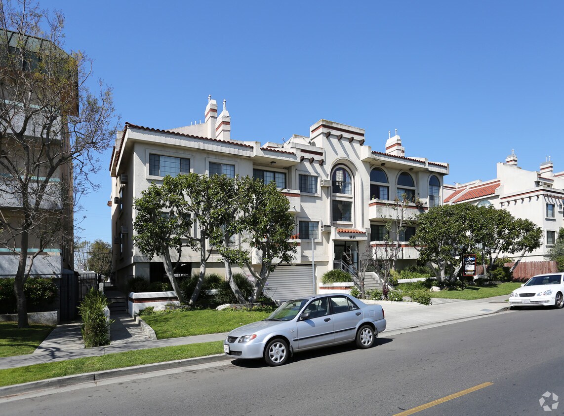 Foto del edificio - 3855 Inglewood Blvd