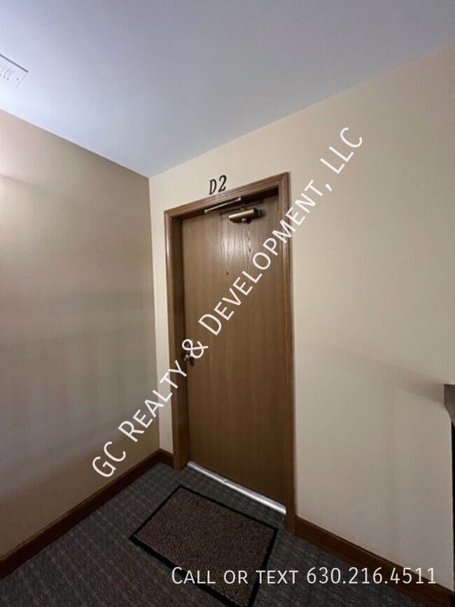 Foto del edificio - 737 Candleridge Ct