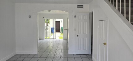 Building Photo - 2306 NW 52nd Ave