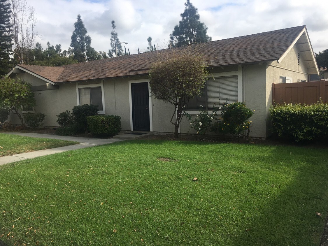 16800 Sierra Vista Way, Cerritos, CA 90703 Condo for Rent in Cerritos