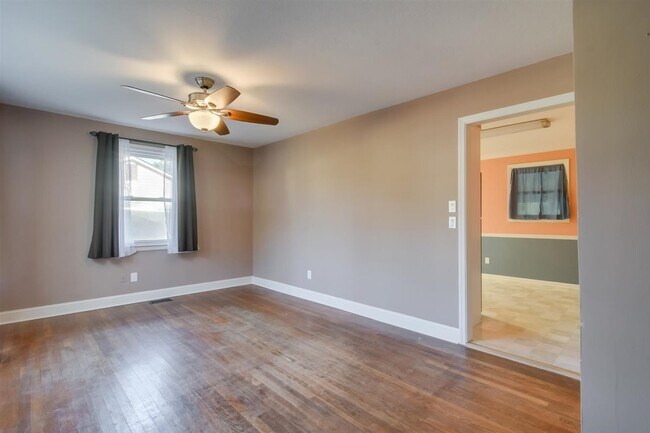 Foto del edificio - 2522 Ivey Rd