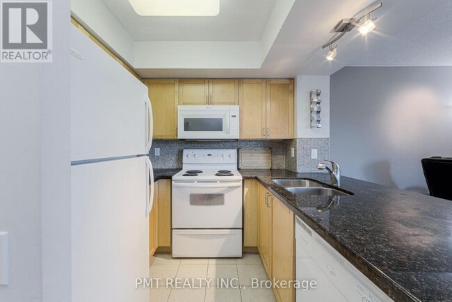 Building Photo - 28 Harrison Garden Blvd