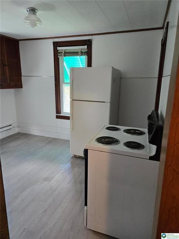 Building Photo - 145-146 E Center St