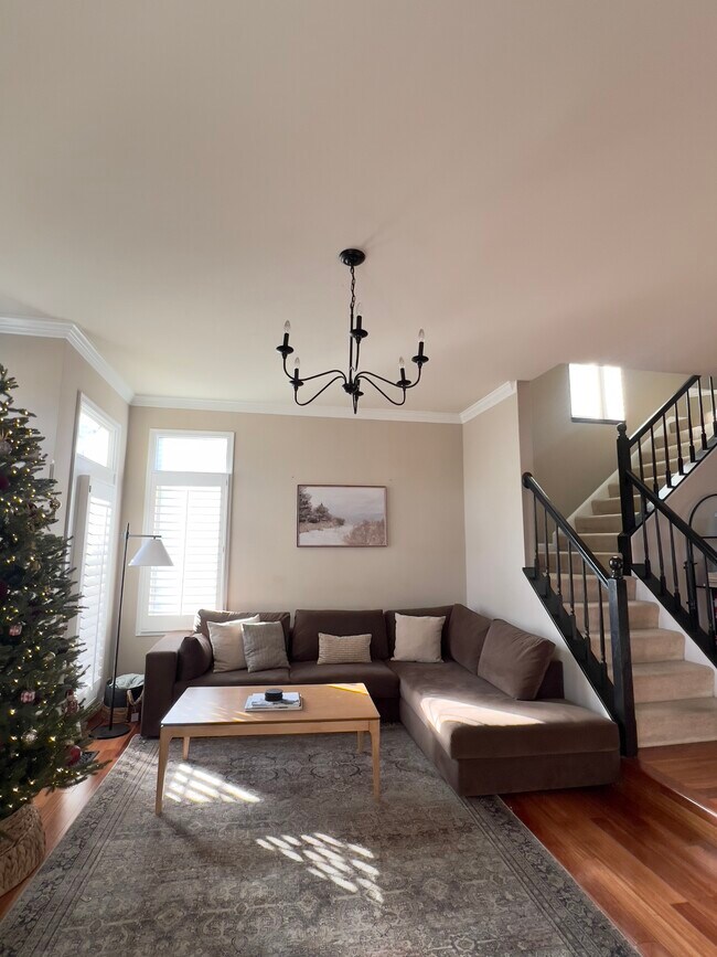 Sala de estar - 111 E Colonial Dr