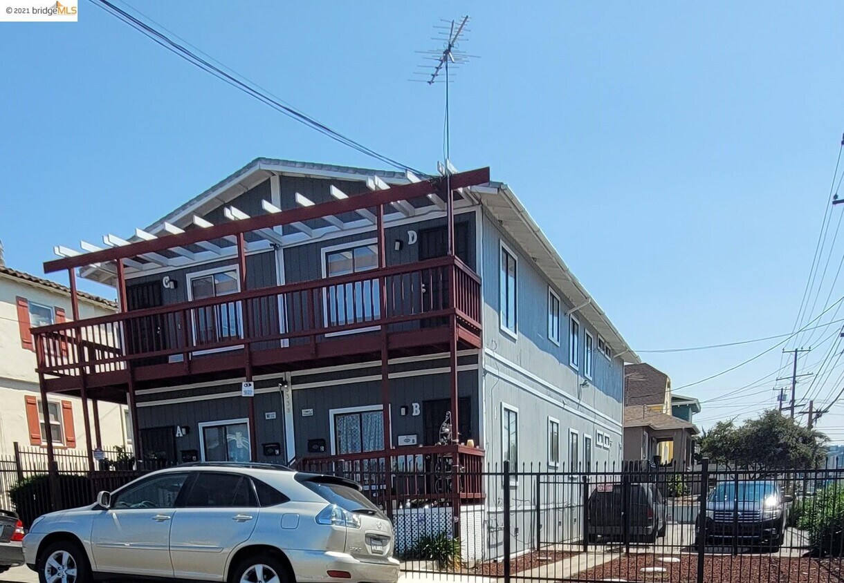 Foto principal - 5338 Belvedere St