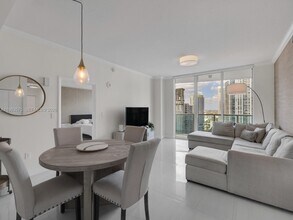 Building Photo - 31 SE 5th St