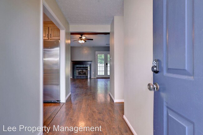 Foto del edificio - 3 br, 2 bath House - 10 Kaitlyn Circle