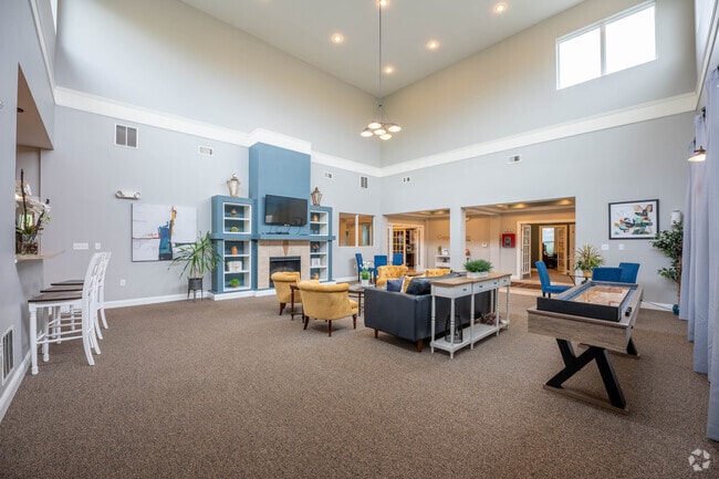 Interior Photo - Copper Chase at Stones Crossing