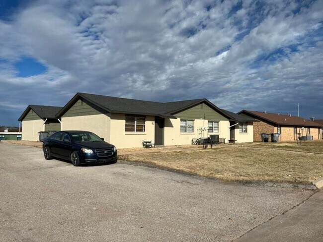 Building Photo - 6709 SW Beta Ave