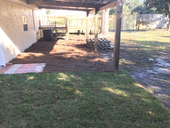 Building Photo - 1221 Quail Ridge Dr