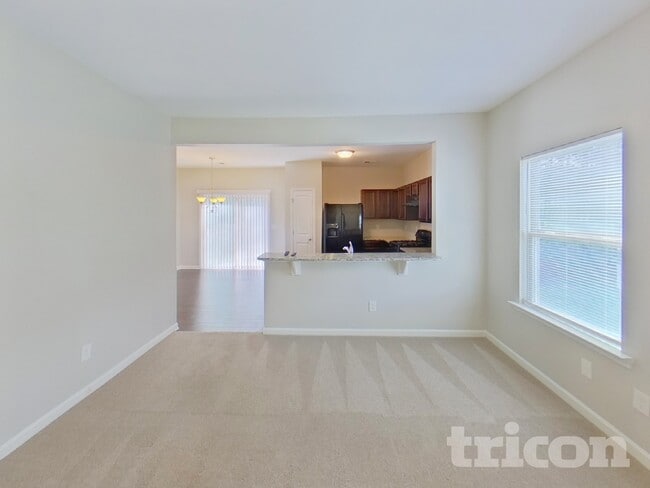 Building Photo - 4014 Sitka Dr