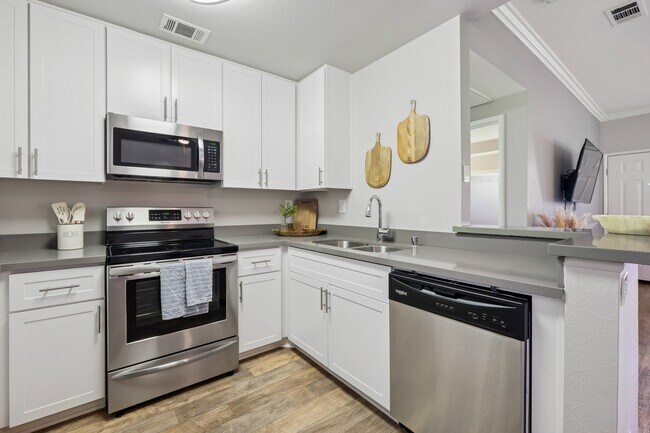 Foto del edificio - Paloma Summit Condominium Rentals